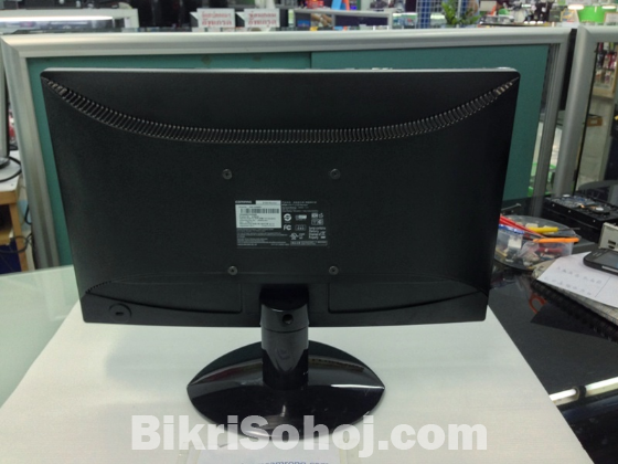 HP Compaq S1922 – 19” Wide Screen Monitor